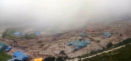 थामे बाढी प्रभावितलाई काठमाडौं महानगरको २० लाख सहयोग