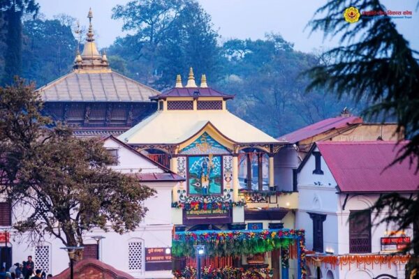 आज महाशिवरात्रिः पशुपतिनाथलगायत देशभरका शिवालयहरुमा दर्शनार्थीको घुइँचो