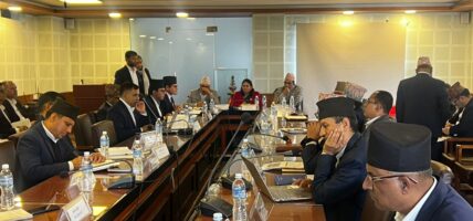 शत प्रतिशत नतिजा निकाल्न शिक्षामन्त्री भट्टराईद्वारा कर्मचारीलाई निर्देशन 