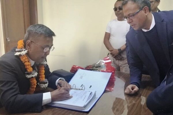 धितोपत्र बोर्डका अध्यक्ष सन्तोष नारायण श्रेष्ठले दिए राजीनामा 