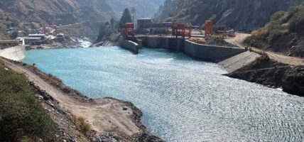साढे २८ हजार मेगावाट विद्युत उत्पादनका लागि ६५ खर्ब लगानी हुँदा ४० खर्ब स्वदेशमै रहने