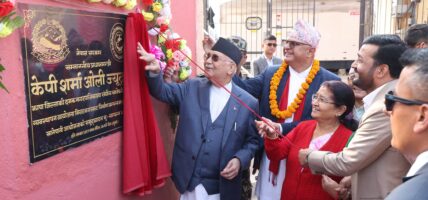 बेलडाँगी खानेपानीको उद्घाटन गर्दै प्रधानमन्त्रीले भने विकास निर्माणका अधुरा कामलाई गति दिइन्छ 