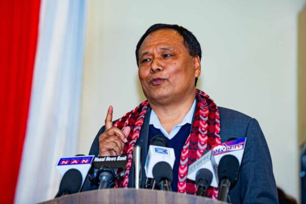 उपभोक्तामाथि विद्युतमा भ्याट लगाउने विषयको कुलमान घिसिङले गरे विरोधः तत्काल पुनरावलोकनको आग्रह