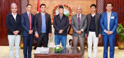 स्वास्थ्य बीमा ५ लाख पुर्याउने गरी तयार कार्ययोजना प्रतिवेदन प्रधानमन्त्रीसमक्ष प्रस्तुत