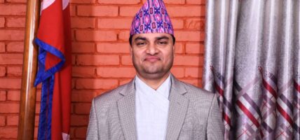 स्वास्थ्य बीमा व्यवस्थित गर्न स्वास्थ्य मन्त्री पौडेलले देखाएका विकल्प