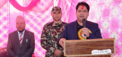 बैतडीको झुलाघाटस्थित महाकाली नदीमा मोटरेबल पुल निर्माणका लागि भारत सरकारसँग निरन्तर छलफल