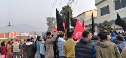 हेटौंडास्थित एन्टारटिक बिस्कुट उद्योगले ९७ मजदुरलाई कामबाट निकाल्यो, जिफन्टको नेतृत्वमा सशक्त विरोध र आन्दोलन