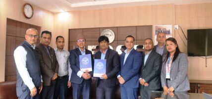 क्रेस्ट माइक्रो लाइफ इन्स्योरेन्स लिमिटेडको साधारण शेयर सूचीकरण