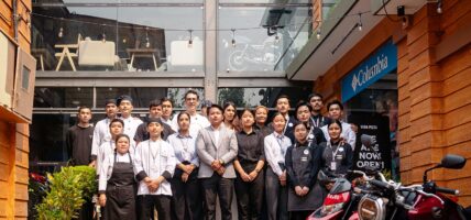 एसजे मोटोले पोखरामा सुरु गर्यो आफ्नो क्याफे र ग्यालरीः बाइक, कफी, संस्कृति र रमाइलोको लागि एक नयाँ हब