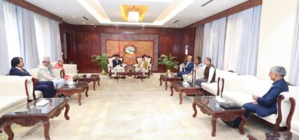 बजेट पारित गर्नु अगाडि सत्ता गठबन्धनका नेता बालुवाटारमा छलफलमा