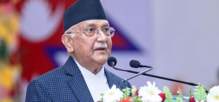 अरुको सरकार बनेमा सङ्घर्ष गरेर ढाल्छौँ: केपी ओली 