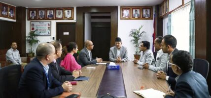 अर्थतन्त्रको आकार १०० अर्ब डलर बनाउने विषयमा नवनिर्वाचित सिएनआई पदाधिकारी र अर्थमन्त्रीबीच छलफल