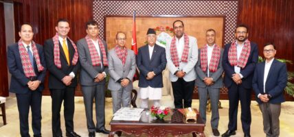 नवनिर्वाचित सिएनआई पदाधिकारी र प्रधानमन्त्रीबीच छलफल, देशलाई औद्योगिकरणमा लैजानुपर्नेमा जोड