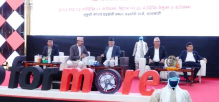 नाडा अटो शो उद्घाटन गर्दै प्रधानमन्त्रीले भने नेपालमा लगानी र काम गर्न कुनै बाधा छैन