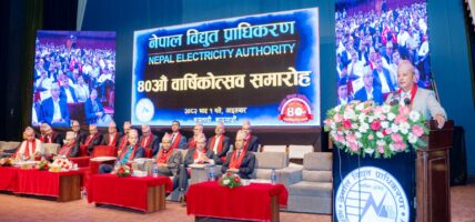 गुणस्तरीय बिजुलीमा सरकार कटिबद्धः मन्त्री खड्का