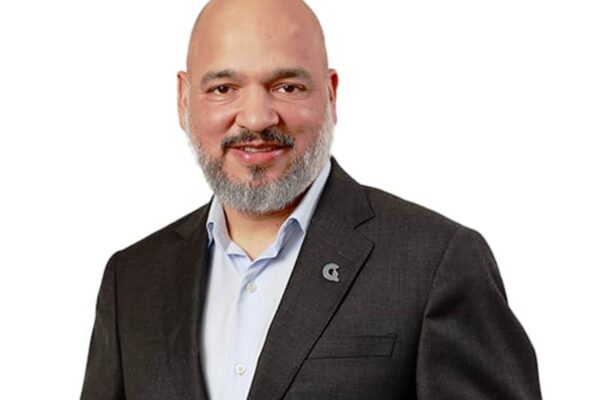 नक्सालबाट उद्याेग वाणिज्य महासंघका पूर्व अध्यक्ष एवं उद्याेगी शेखर गाेल्छा पक्राउ