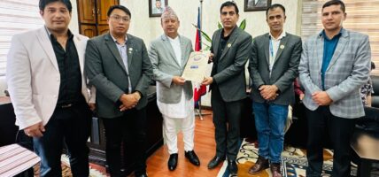 होटल व्यवसायलाई उत्पादनमूलक उद्योगसरह सुविधा दिन सरकार लागि परेको छ: मन्त्री खड्का