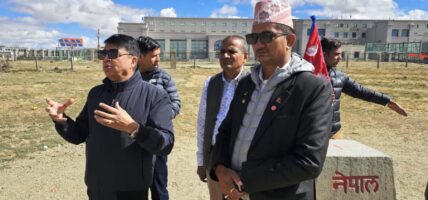 कोरोला नाकाको निरीक्षणमा पुगे चन्द्र ढकालः स्तरोन्नति गरी व्यवस्थितरुपमा सञ्चालनका लागि सरकारको ध्यानाकर्षण