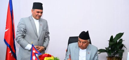 राष्ट्रपतिद्धारा जारी अध्यादेशका कारण १५९४ जना पदमुक्त, कुन क्षेत्रमा कति ?