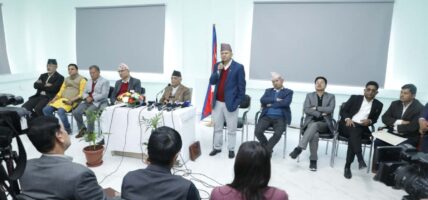 प्रतिनिधिसभा पुनर्स्थापनाको निमित नेकपा एमाले सर्वाेच्च जाने