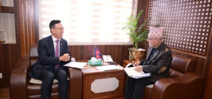 अर्थमन्त्रीसँग कोरिया गणतन्त्रका राजदूतको भेट