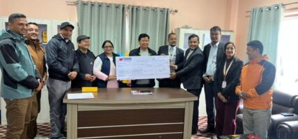 इच्छाकामना गाउँपालिकालाई प्रोटेक्भिट माइक्रो इन्स्योरेन्सद्वारा बीमा रकम हस्तान्तरण