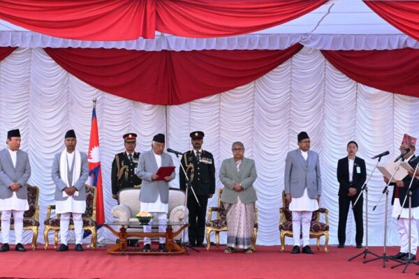 सरकारमा फेरि चार मन्त्री थपिए सरकारमा फेरि चार मन्त्री थपिए