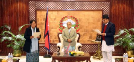 योजना आयोगका उपाध्यक्ष श्रेष्ठ र सदस्य हाडाले लिए सपथ