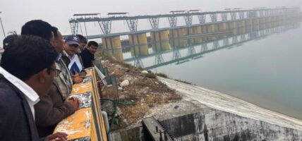 टनकपुर व्यारेजबाट नेपालतर्फ सिँचाइ सुविधाका लागि नहरमा पानी छोड्नका लागि भारतसँग आवश्यक सरकारी पहल