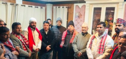 जसपाका पूर्वमन्त्रीद्धय प्रदिप यादव र इस्तिहाक राईसहित वीरगञ्जका मेयर एमाले प्रवेश