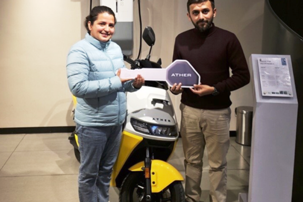 एक रुपैयाँ, एक स्कुटर ! दराज ११.११ अन्तर्गत विजेताले जितिन् एथर रिज्टा