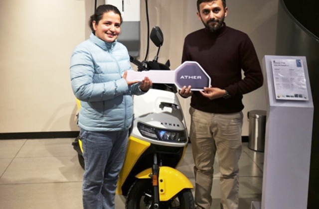 एक रुपैयाँ, एक स्कुटर ! दराज ११.११ अन्तर्गत विजेताले जितिन् एथर रिज्टा