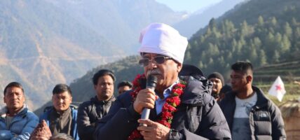 रुकुमबाट विकास र समृद्धिको विगुल फुक्ने प्रचण्डको उद्घोष