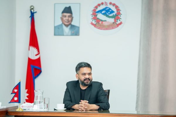 प्रधानमन्त्रीले आज विश्वविद्यालय र प्रतिष्ठानका उपकुलपतिहरूसँग छलफल गर्दै