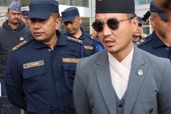 गृहमन्त्री सुधन गुरुङद्वारा पदबाट राजीनामा