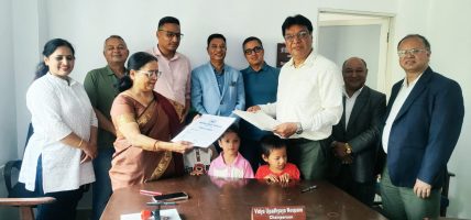 भानुभक्त मेमोरियलमा ३ बालिकालाई छात्रवृत्ति, पूर्व विद्यार्थी समाज र नेपाल बाल संगठनबीच सम्झौता