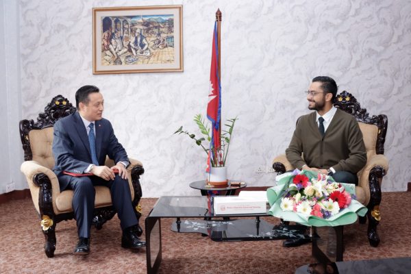 शिक्षामन्त्री पोखरेलसँग चिनियाँ राजदूतको भेटवार्ता, सहकार्यका लागि चीन इच्छुक