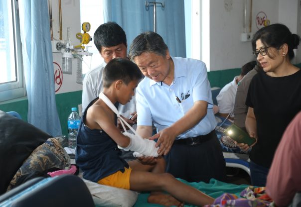 सुर्खेतमा आयोजित नबिल निःशुल्क जलन शिविरमा १९४ को उपचार