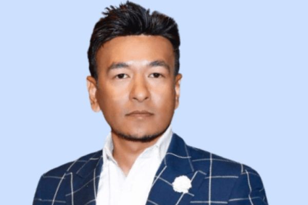 नेपाल माईक्रो इन्स्योरेन्स कम्पनीका अध्यक्ष आशिष श्रेष्ठ पक्राउ