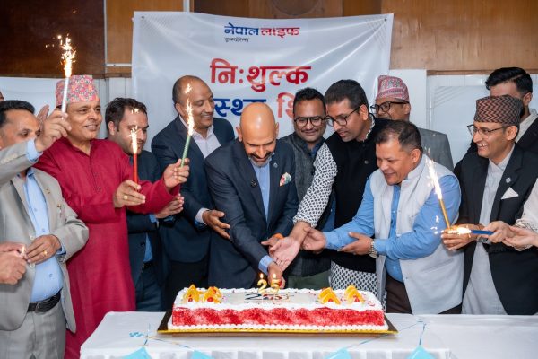 नेपाल लाइफद्वारा २५ औं वार्षिकोत्सवको अवसरमा निःशुल्क स्वास्थ्य शिविर एवं देशभर रक्तदान कार्यक्रम