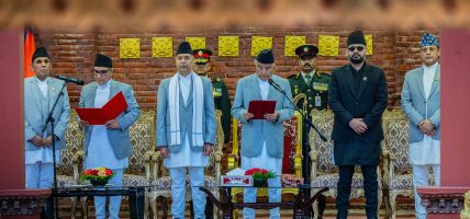 सर्वोच्च अदालतका नवनियुक्त प्रधानन्यायाधीश डा. शर्माले लिए पद तथा गोपनीयताको शपथ