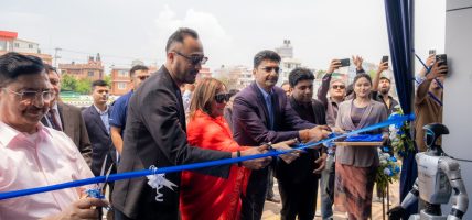 महाराजगञ्जमा दिपलको नयाँ शो रुम सञ्चालनमा : पहिलो दिनमै २० दिपल इभी डेलिभरी 