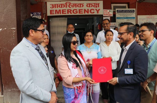 काठमाडौँ महानगरपालिकाबाट शुक्रराज ट्रपिकल अस्पताललाई १८ सय भाइल एन्टी रेविज खोप प्रदान