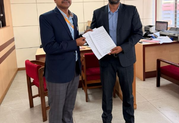 एमएडब्लु अर्थमुभर्स र एभरेष्ट बैंकबीच समझदारीपत्रमा हस्ताक्षर: जेसीबी उपकरण खरिदमा ८०% सम्म फाइनान्सको सुविधा
