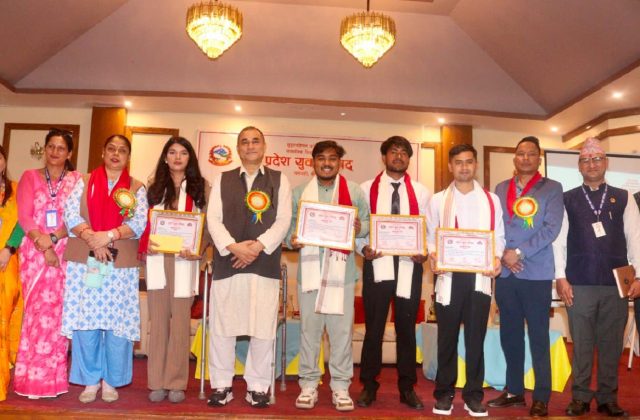 अनुसन्धान क्षेत्रमा योगदान पुर्‍याएका चार जना सुदूरपश्चिमका युवा वैज्ञानिक सम्मानित