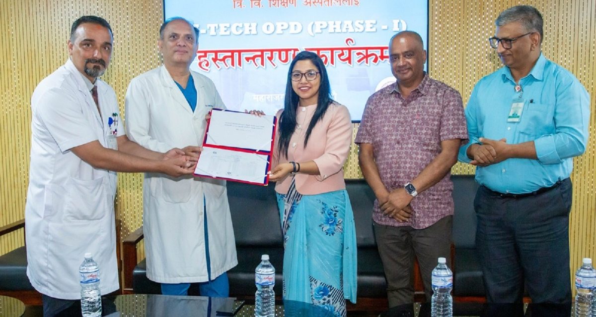 काठमाडौँ महानगरपालिकाबाट टिचिङ अस्पताललाई १ करोड ७० लाख रुपैयाँ बराबरका साधन तथा उपकरण सहयोग