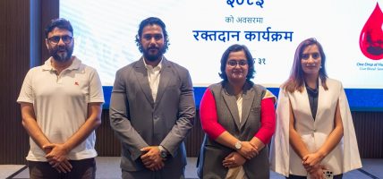 गोल्याण ग्रुपको रक्तदानमा सांसद रञ्जु दर्शनाले भनिन्–व्यवसायलाई समाजसँग जोड्नु सकारात्मक