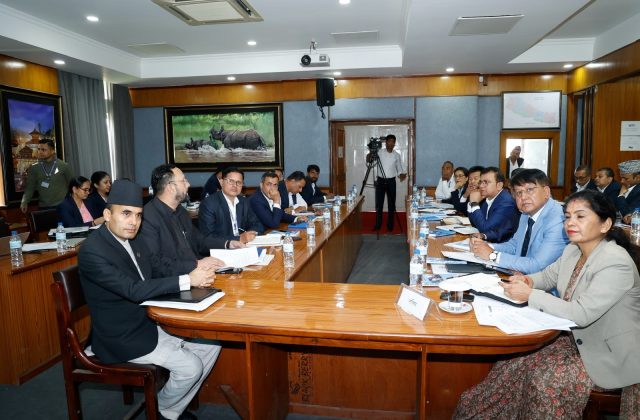 शासकीय सुधारसम्बन्धी १०० कार्यसूची कार्यान्वयनमा सञ्चार मन्त्रालयले के गर्यो ?