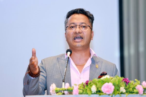 इप्पान वरिष्ठ उपाध्यक्षका उम्मेदवार उत्तम भ्लोनको प्यानलसहित ‘इप्पान भिजन २०२९’ यस्तो छ ! इप्पान वरिष्ठ उपाध्यक्षका उम्मेदवार उत्तम भ्लोनको प्यानलसहित ‘इप्पान भिजन २०२९’ यस्तो छ !