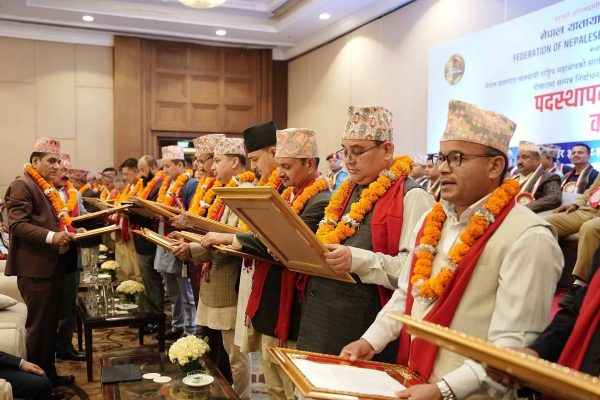 नेपाल यातायात व्यवसायी राष्ट्रिय महासंघको नयाँ नेतृत्वले सम्हाल्यो कार्यभार, यायायात क्षेत्रको सुधार मुख्य प्राथमिकता